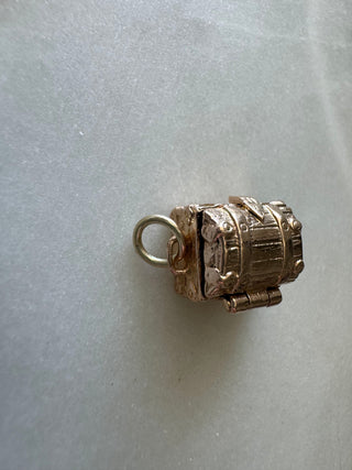 Vintage 9k Solid Gold Articulated Treasure Chest Pendant with British Hallmarks