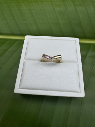 14k V Shaped Diamond and Natural ( Amethyst) Ring Snake Detail