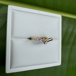 14k V Shaped Diamond and Natural ( Amethyst) Ring Snake Detail