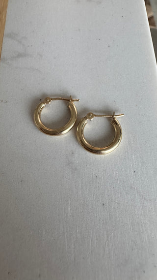 14k Gold Huggie Earrings