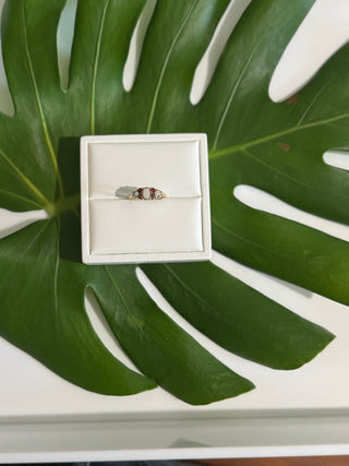 Vintage 9k Garnet & Opal Ring